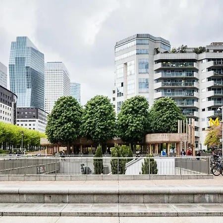 Luna Courbevoie